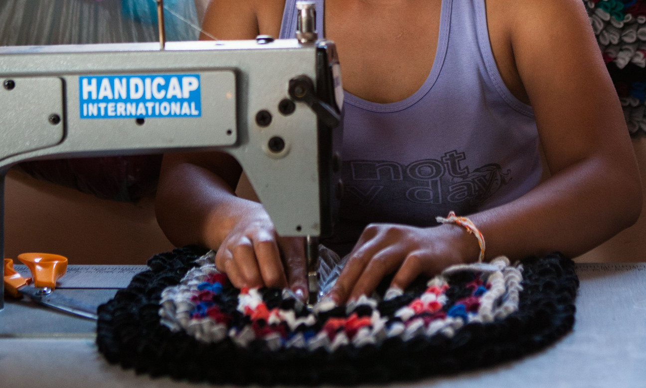 malihas-arbeitsvertrag-naehmaschine-klein