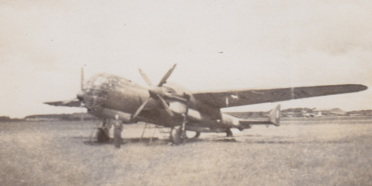 Eine alte Aufnahme eines alten deutschen Bombers.